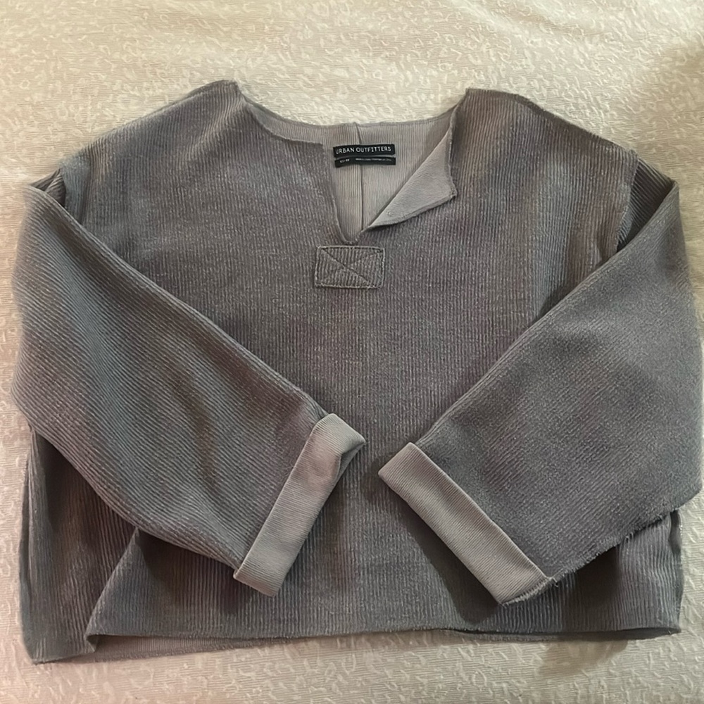 urban outfitters xs sweatshirt